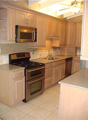 2nd image of 411 N Swinton Ave