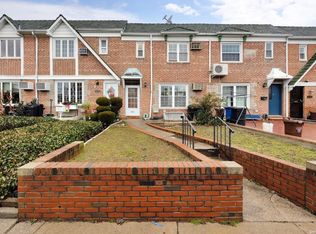 8241 61st Rd, Middle Village, NY 11379