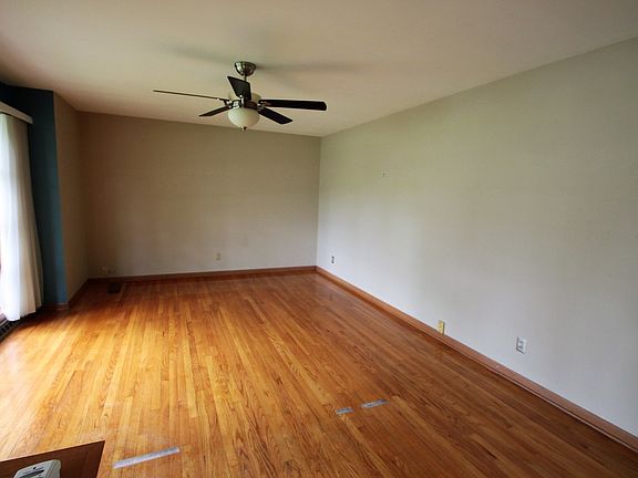 2nd image of 2112 Wessman Pkwy