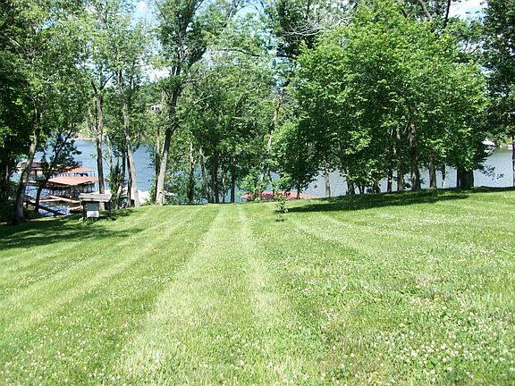3rd image of 190 Persimmon Way