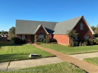 6095 Stafford Dr, Southaven, MS 38671