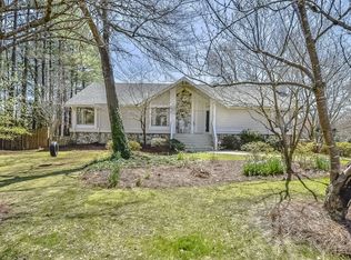 1515 Mulhouse Ct, Charlotte, NC 28226