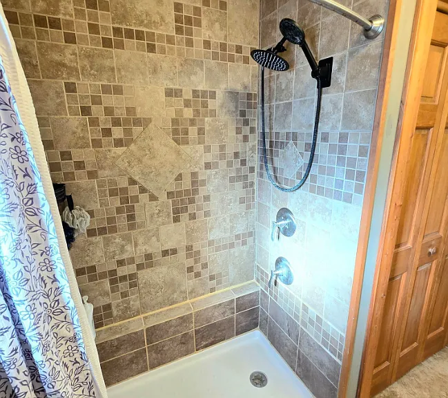 511 Superior St — Photo 14