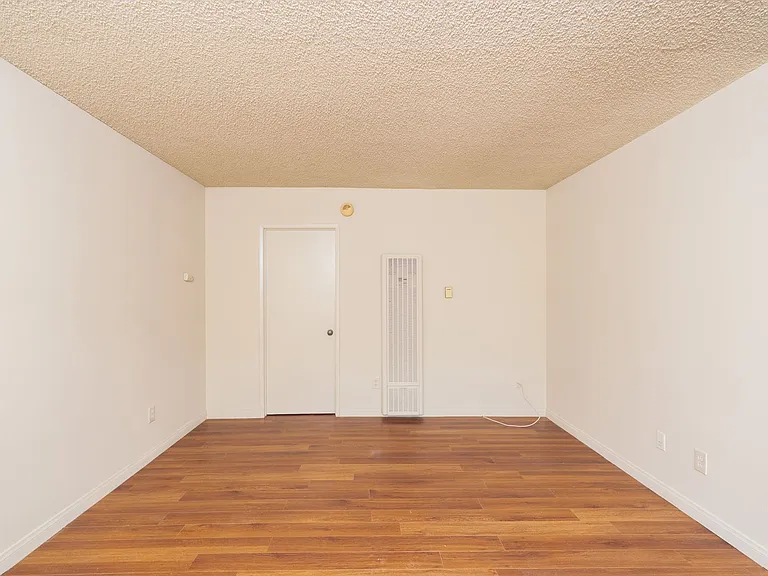 1007Lomi — Photo 20
