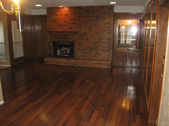 Living Room w/ wet bar open