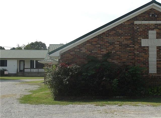 2nd image of 3342 Church St