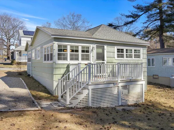 37 Seaview Avenue, Old Orchard Beach, ME 04064