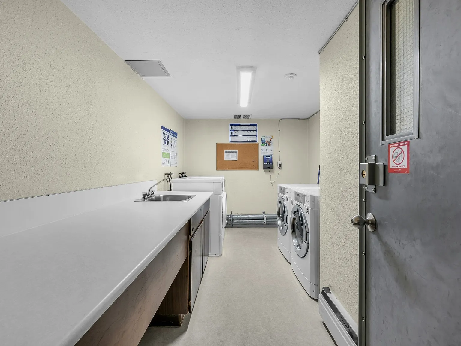 Ferndale Court — Photo 3