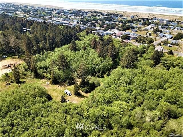 1st image of 1120 335th Ln