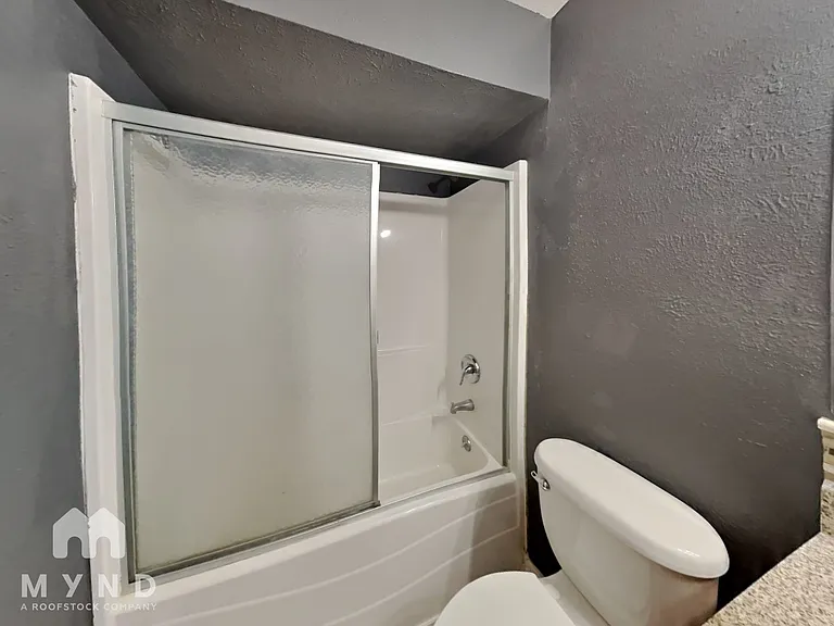 6702 Fire Hill Dr — Photo 12
