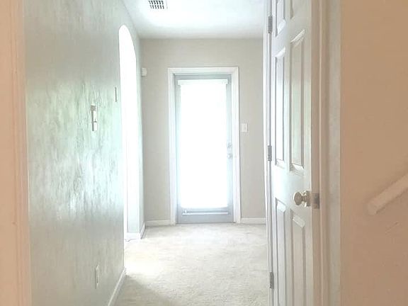 5th image of 4409 Wesley Dr