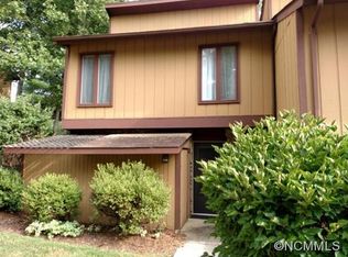 106 Colony Dr, Arden, NC 28704