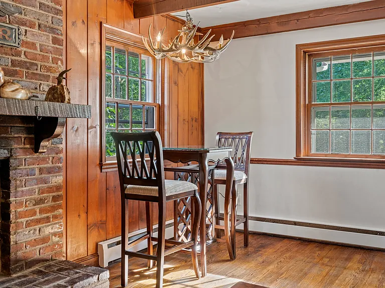 341 Crum Creek Ln — Photo 44