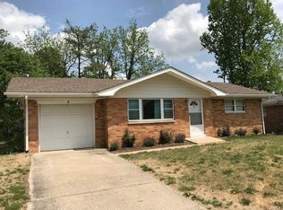 7 Meckfessel Dr, Fairview Heights, IL 62208