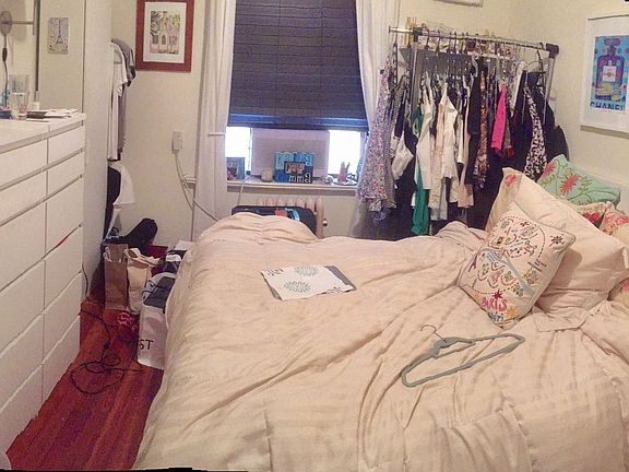 4th image of 264 W 19th St APT 55