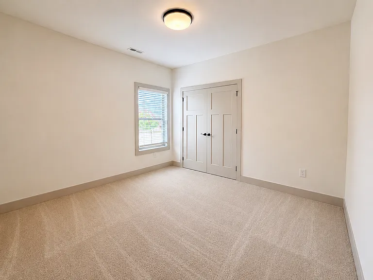 600 Freret Ct — Photo 9