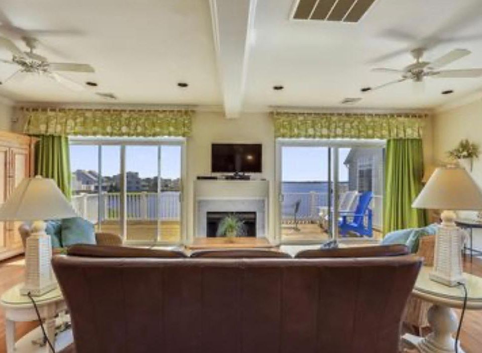 Beautiful bay views in North Ocean City!