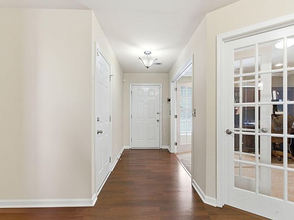 4th image of 3717 Winthrop Dr