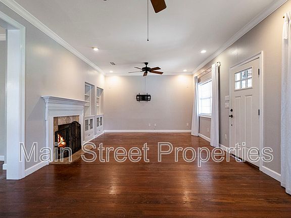 2nd image of 1915 E Avery St