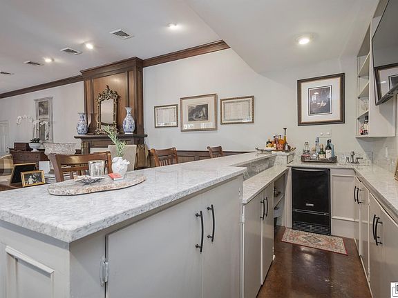 3rd image of 2508 Myrtle St