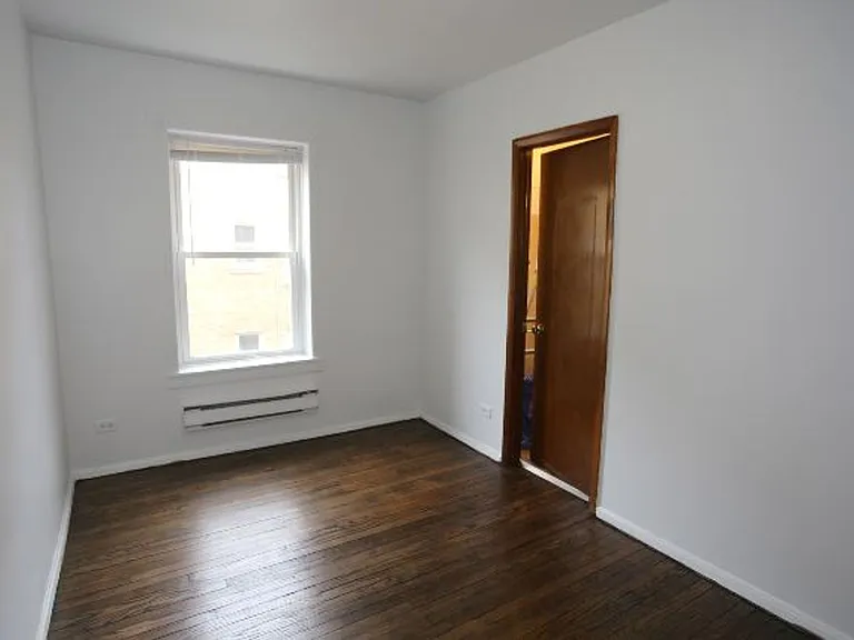 4501-4515 N Malden St — Photo 7