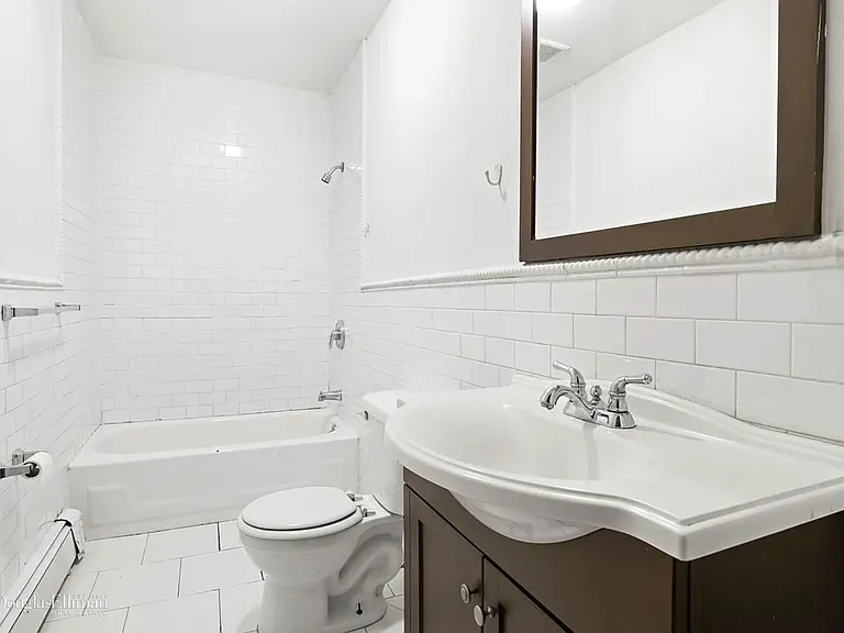 136 Jefferson Ave #4 — Photo 7