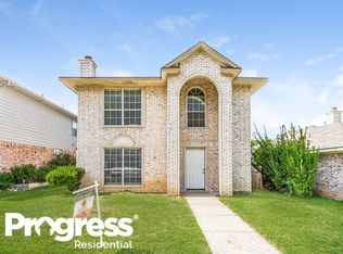 166 Hunter Dr, Cedar Hill, TX 75104
