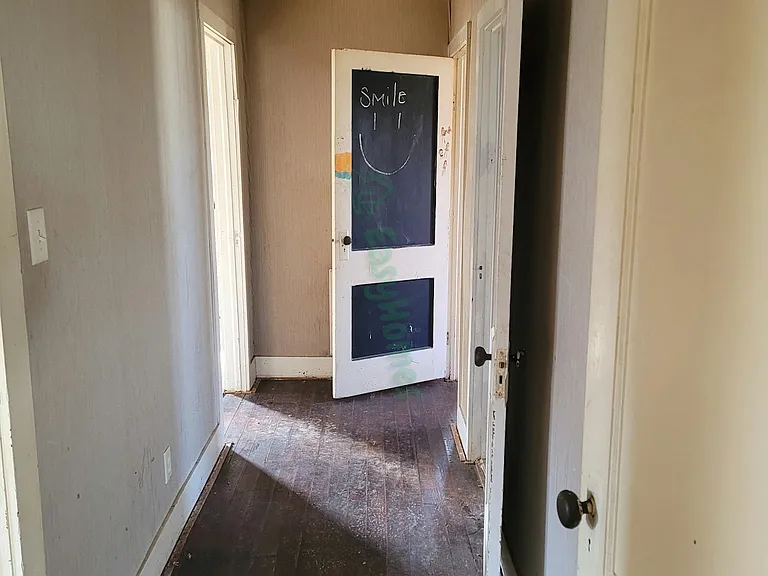 404 N Carroll St — Photo 17