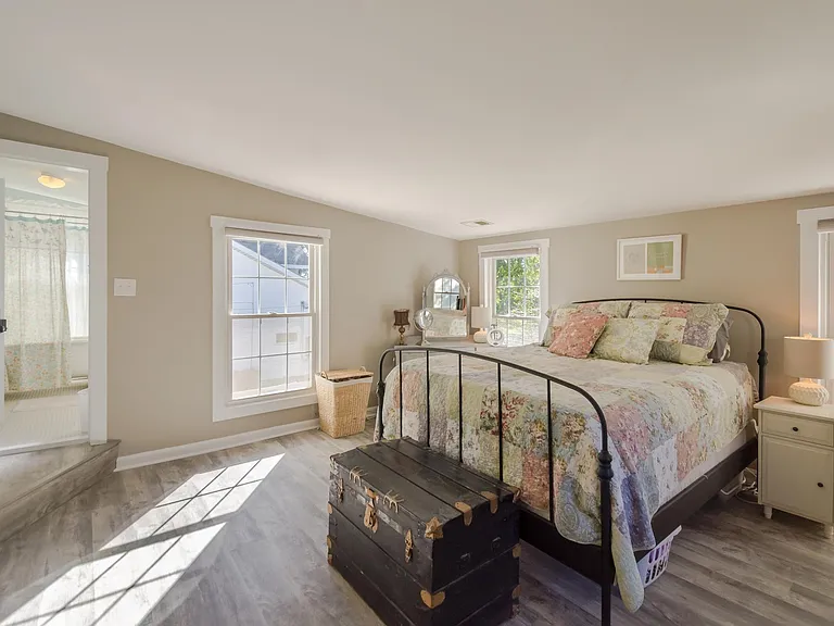 410 Main St — Photo 14