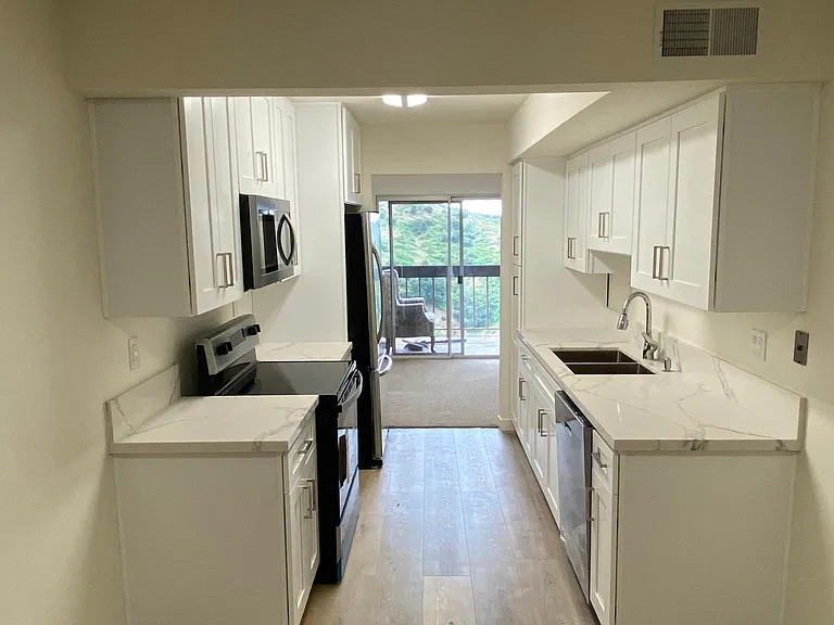 3481 Stancrest Dr #224 — Photo 6