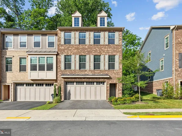 9553 Katelyn Zinn Pl, Burke, VA 22015