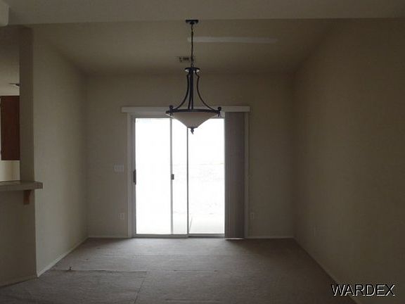 4th image of 3318 Candlewood Dr
