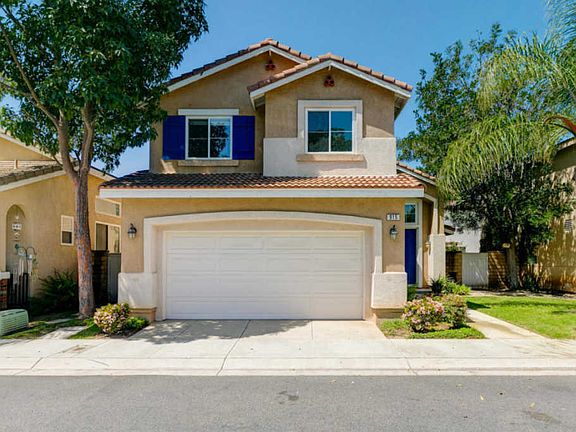 3rd image of 915 Paseo Brisas Lindas