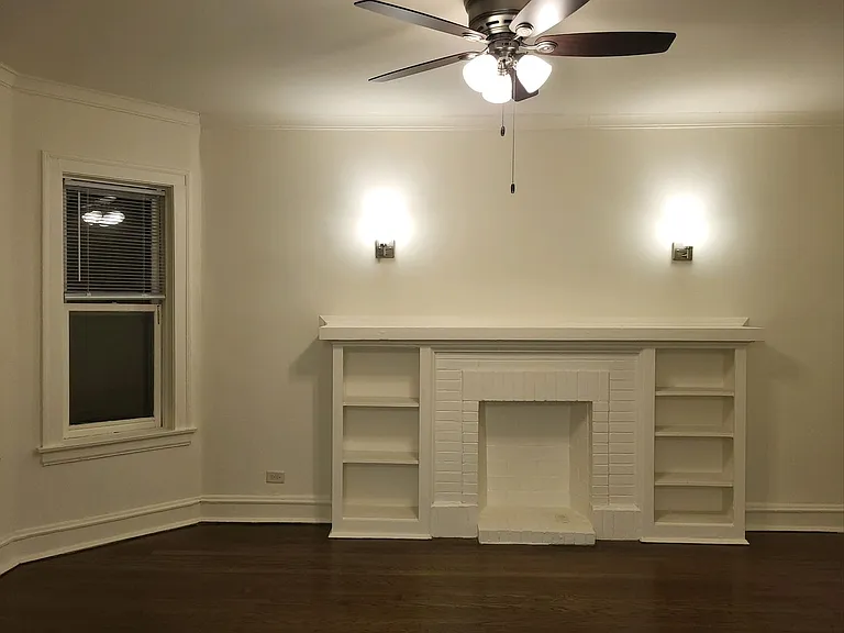 2633 W Ainslie St — Photo 12