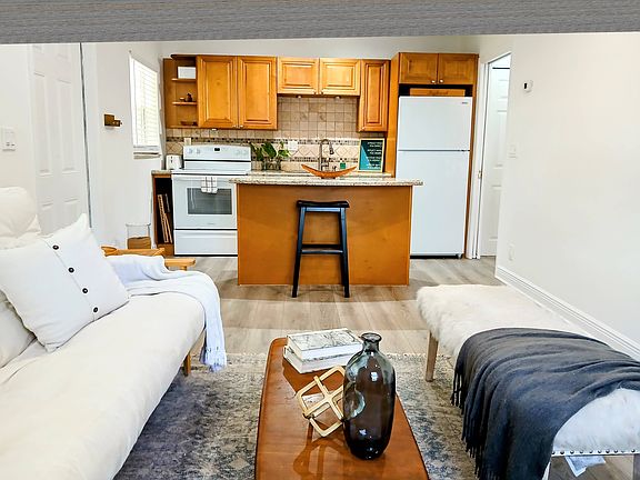 5th image of 1137 NE 9th Ave #1137