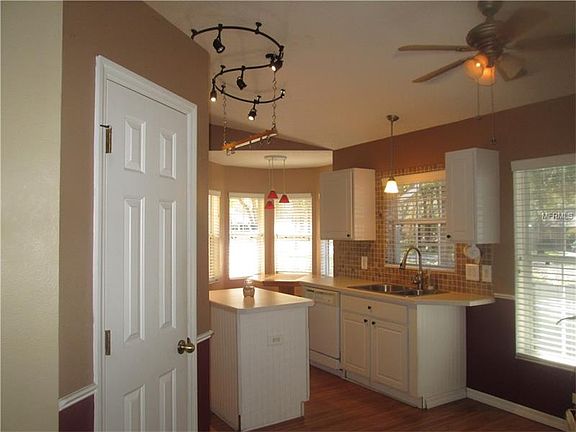 2nd image of 31191 Lochmore Cir