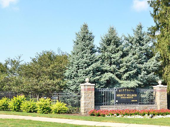 2nd image of 4540 Marcy Ln