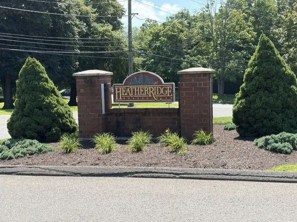 60 Heather Rdg #60, Shelton, CT 06484