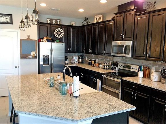 2nd image of 638 Lemongrass Ln