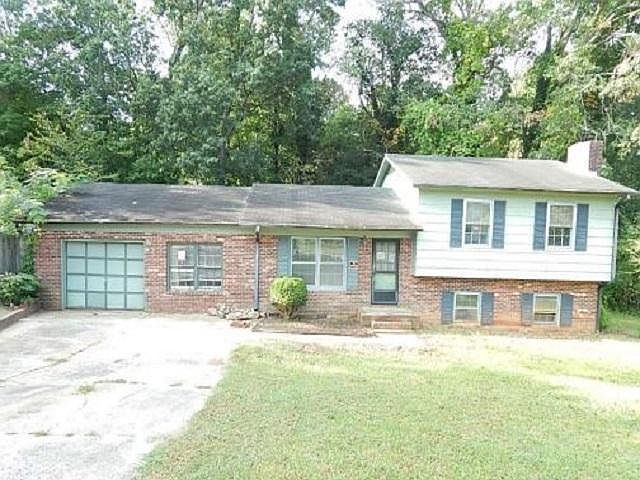 1st image of 7506 Divaldi St