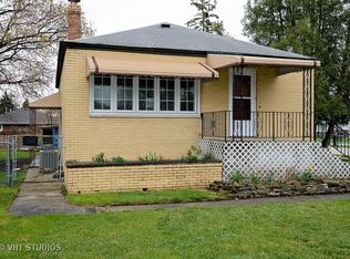 243 N Pine Ln, Bensenville, IL 60106