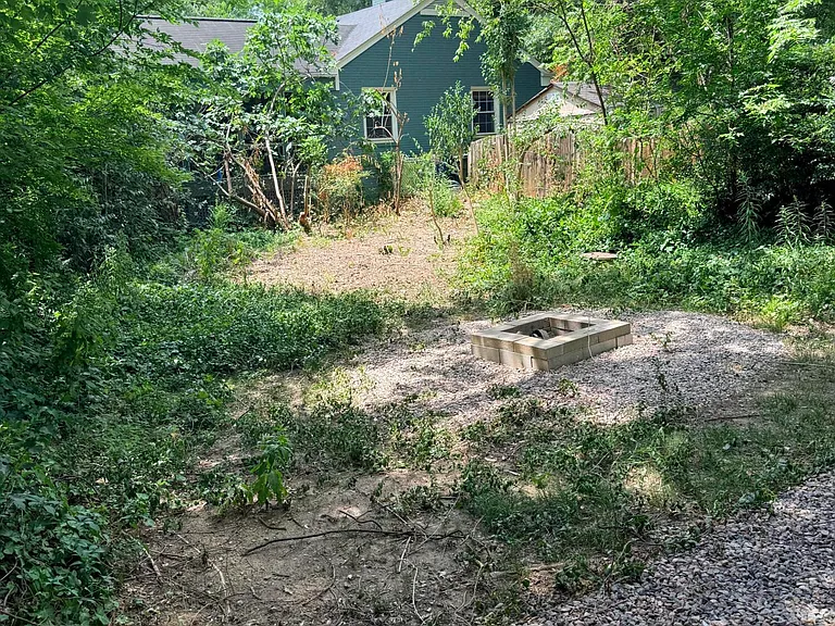 502 Frank St — Photo 18