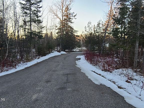 4th image of W1105 Old Portage Trl