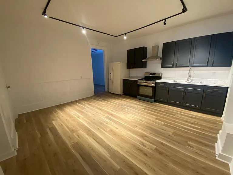 3119 Portland Ave #1 — Photo 8