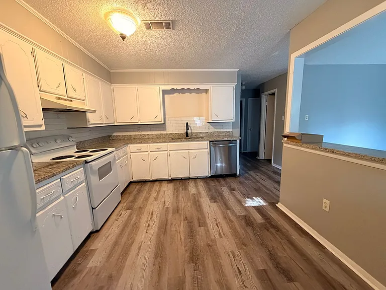 406 Joplin Pl — Photo 8