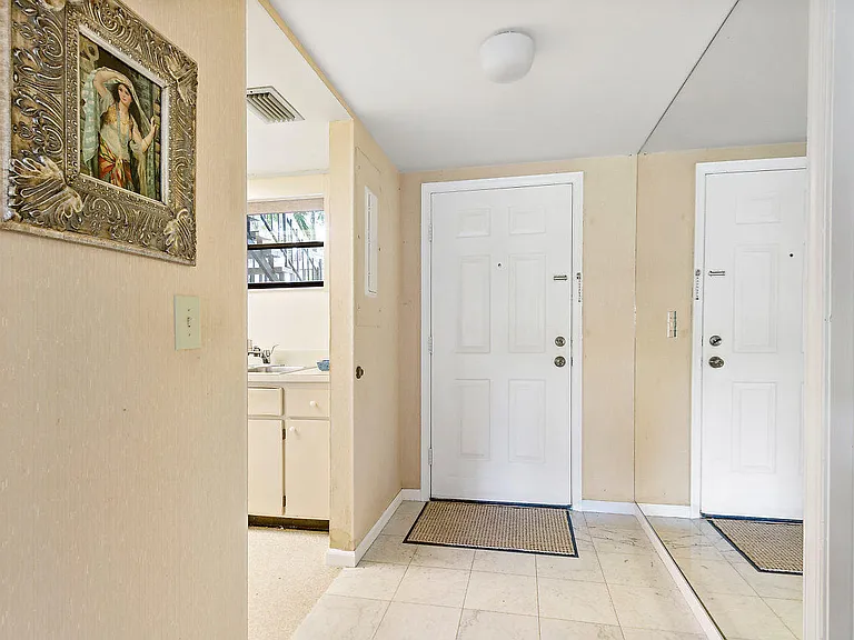 11863 Wimbledon Cir #426 — Photo 21