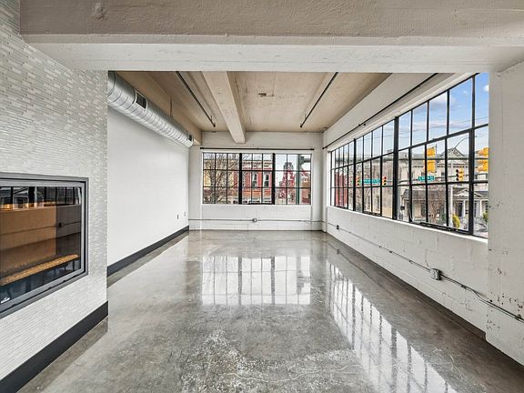 4th image of 101 W Marshall St Unit 24