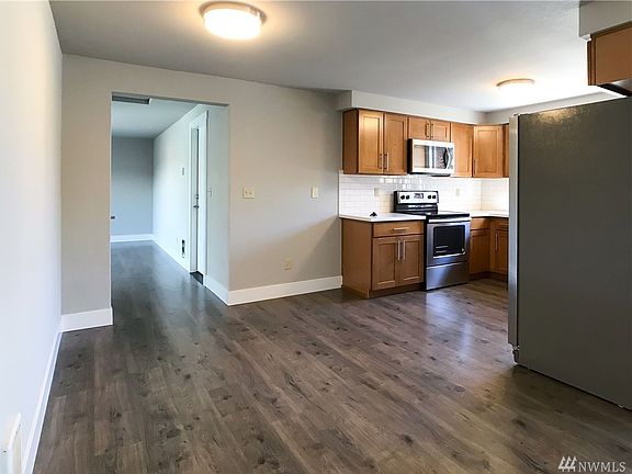 4th image of 6515 69th St NE