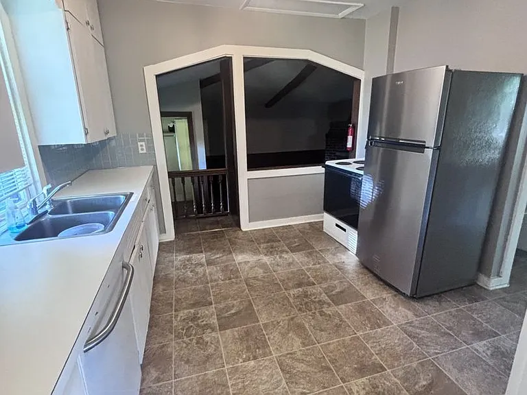 223 Highland Ave #110 — Photo 7