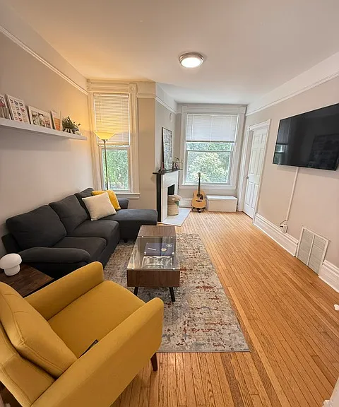 1636 N Claremont Ave #2 — Photo 1